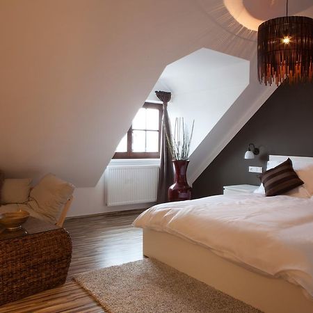Hotel Koruna Chlumec nad Cidlinou Kültér fotó