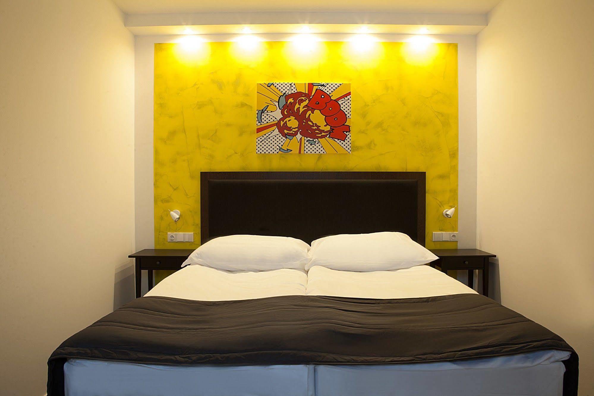 Hotel Koruna Chlumec nad Cidlinou Kültér fotó