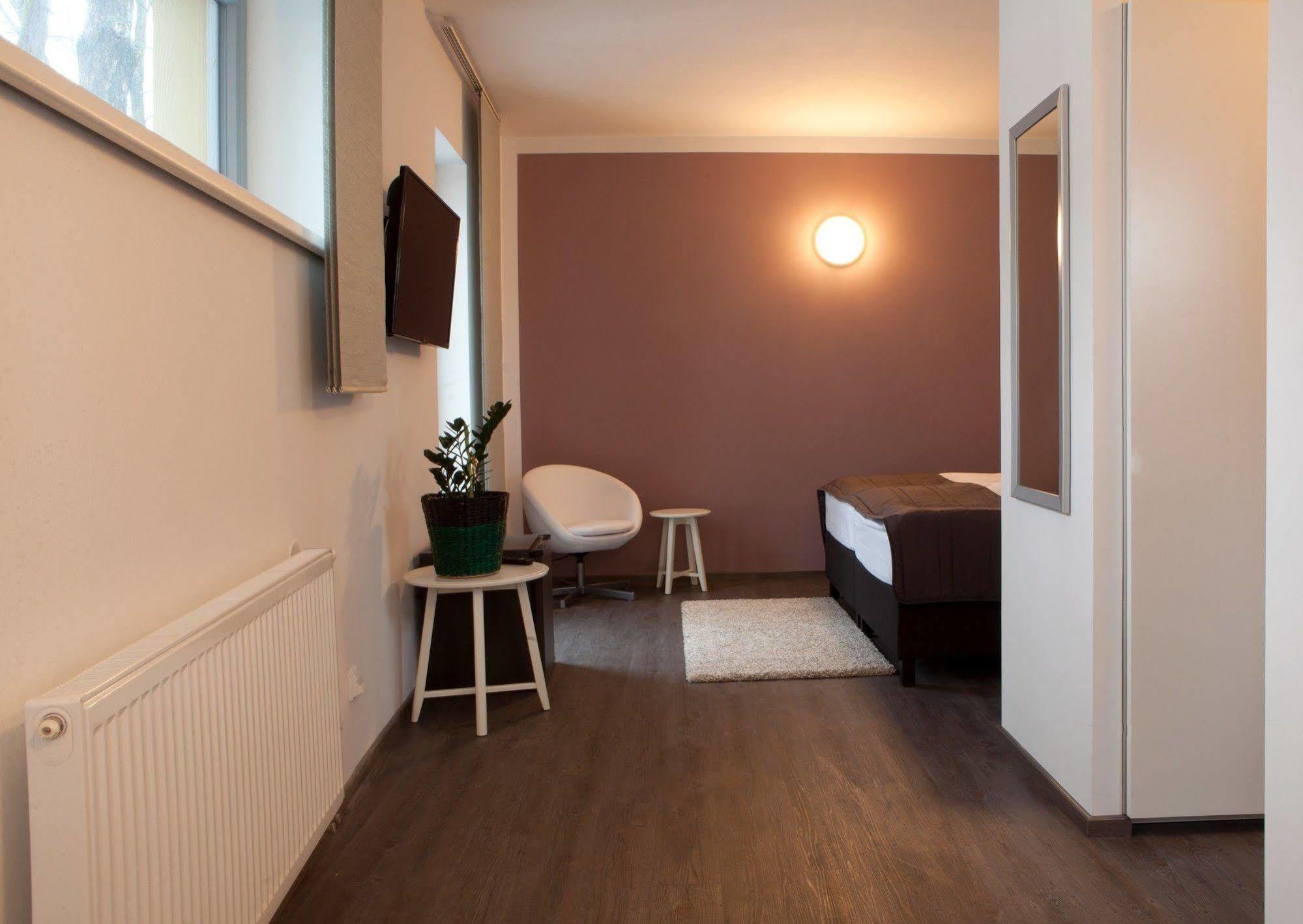 Hotel Koruna Chlumec nad Cidlinou Kültér fotó