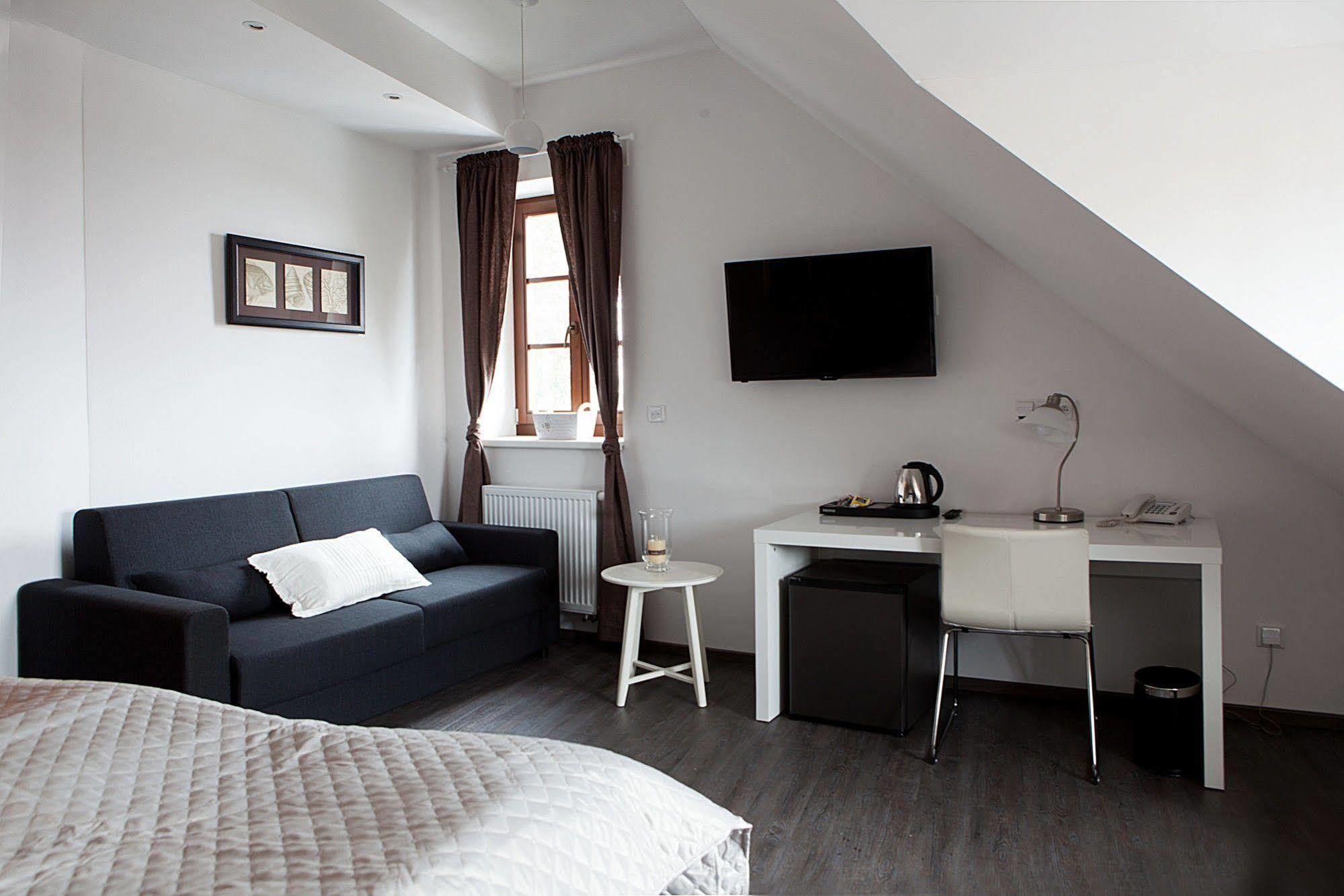 Hotel Koruna Chlumec nad Cidlinou Kültér fotó